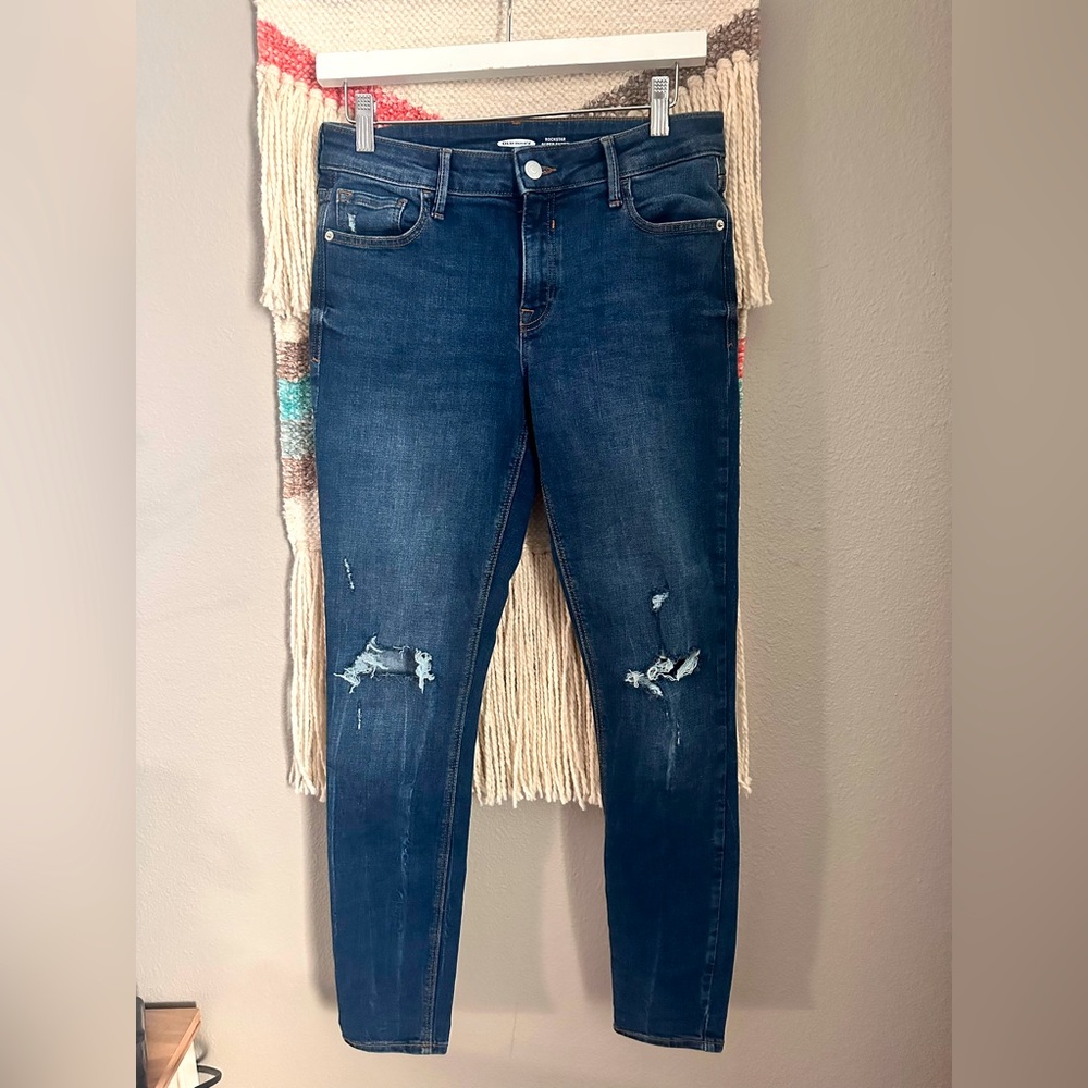 Old Navy Rockstar Super Skinny• Mid Rise jeans✨ Size 6✨Never worn